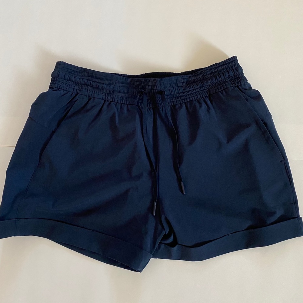 Lululemon Spring Break Away shorts